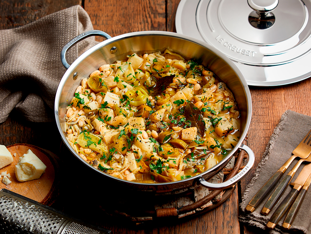 Spezzatino di sedano rapa con fagioli e orzo