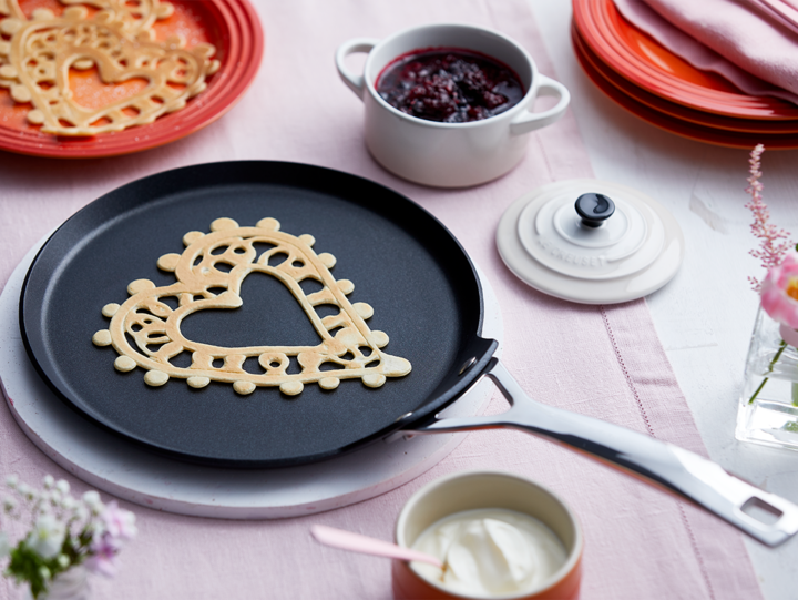 Pancake merlettati con composta di frutti di bosco e Crème Fraîche